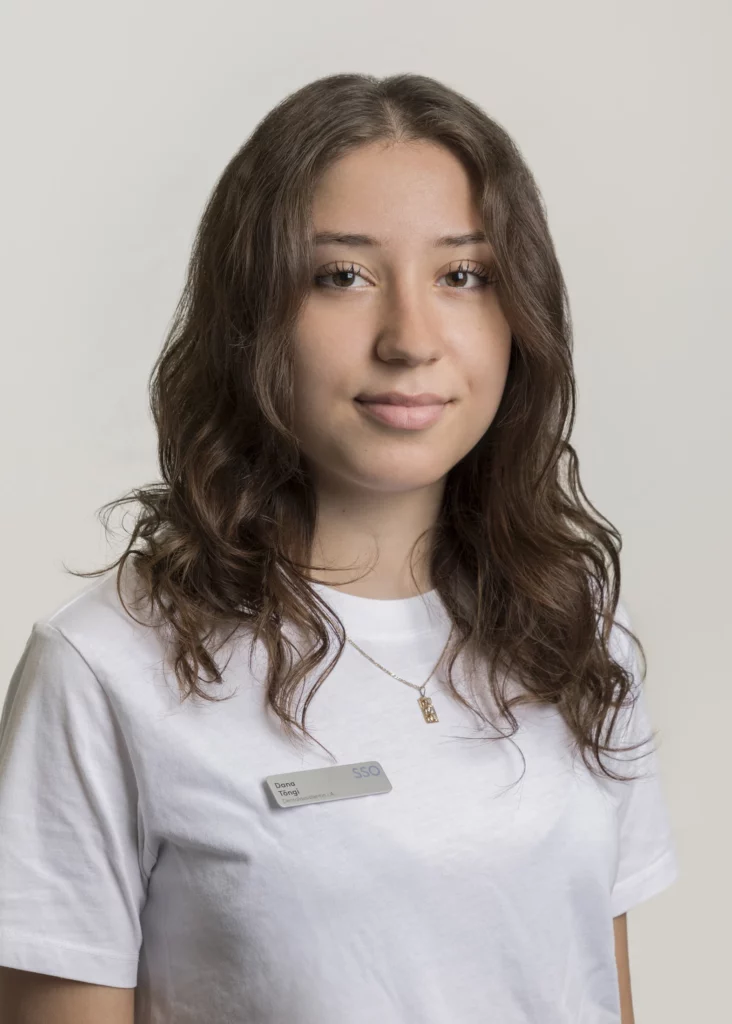 Portrait_Dana_Töngi